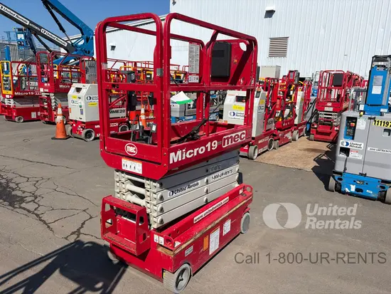 2018 MEC MICRO 19 Scissor Lift