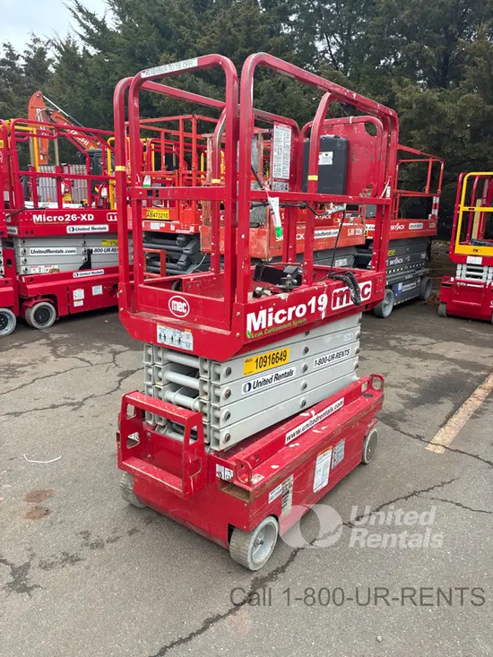 2019 MEC MICRO 19 Scissor Lift