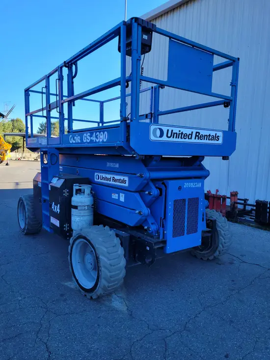 2017 Genie GS-4390 RT Rough Terrain Scissor Lift