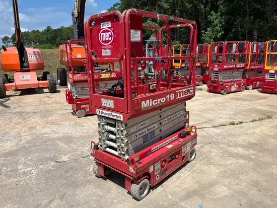 2019 MEC MICRO 19 Scissor Lift