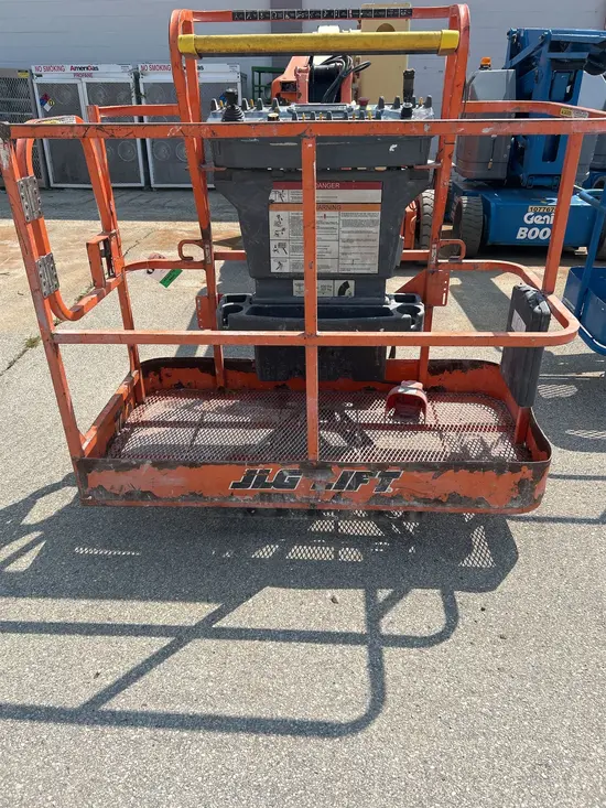 2017 JLG E450AJ Articulating Boom Lift