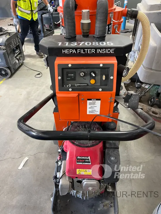 2022 Husqvarna T4000P SC Vacuum