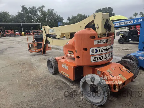 2018 JLG E450AJ Articulating Boom Lift