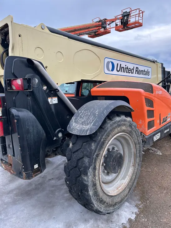 2018 JLG 1055 Forklift