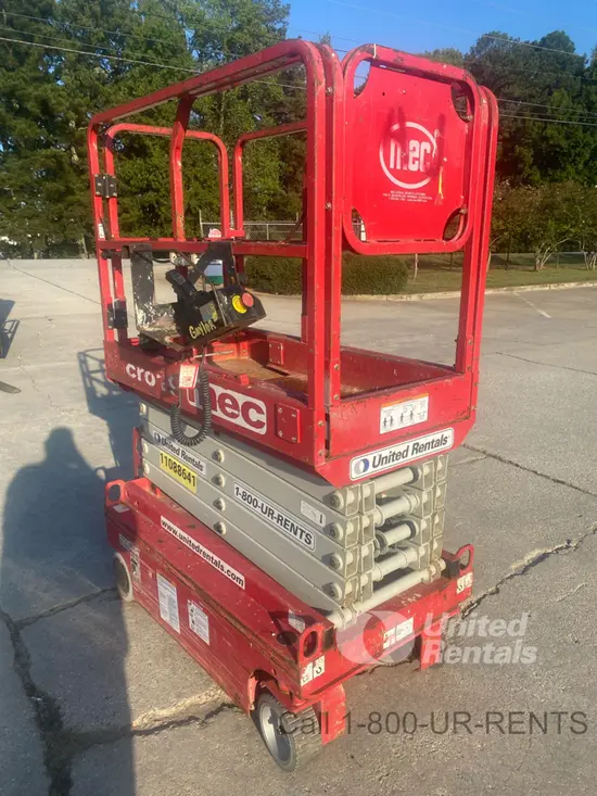 2020 MEC MICRO 19 Scissor Lift