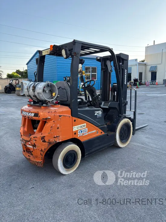 2020 Doosan G25N-7LP Warehouse Forklift