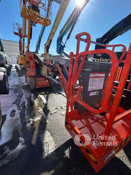 2013 JLG E300AJP Articulating Boom Lift