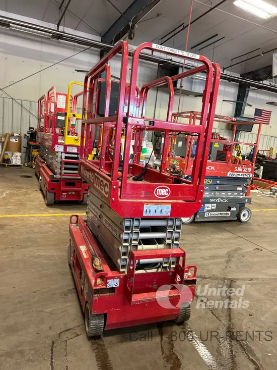2019 MEC MICRO 19 Scissor Lift