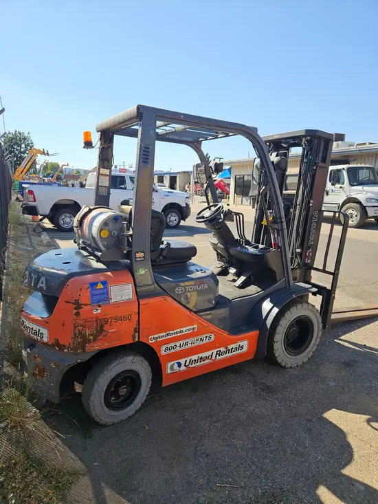 2019 Toyota 8FGU25 Warehouse Forklift