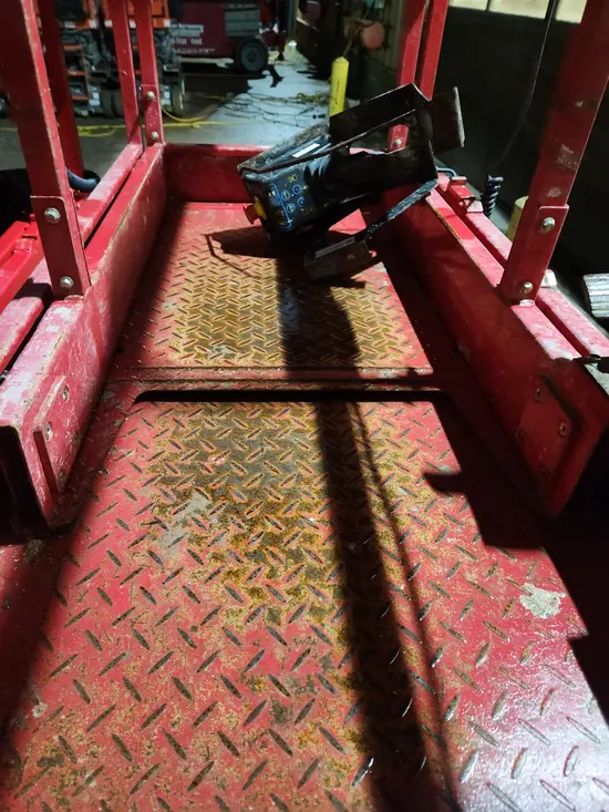 2018 MEC MICRO 19 Scissor Lift