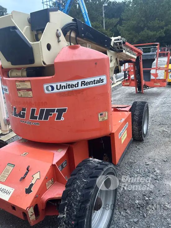 2016 JLG E450AJ Articulating Boom Lift