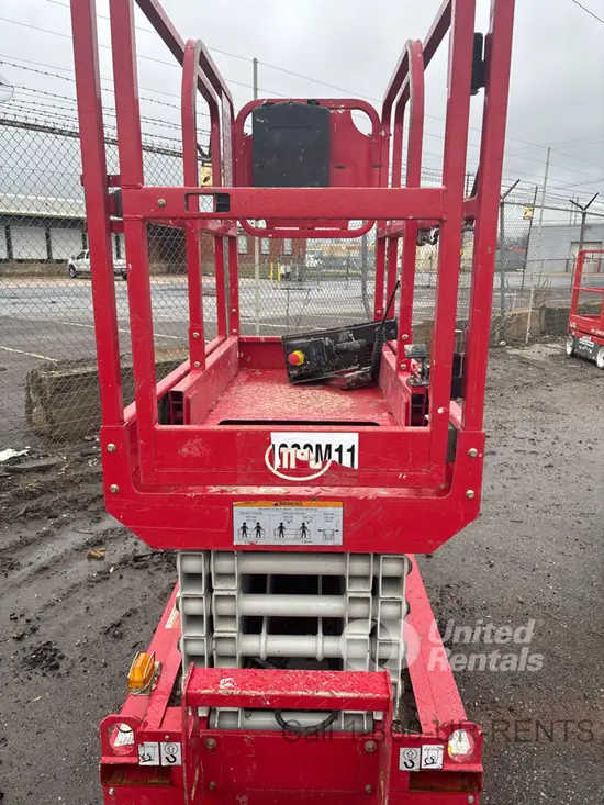 2019 MEC MICRO 19 Scissor Lift