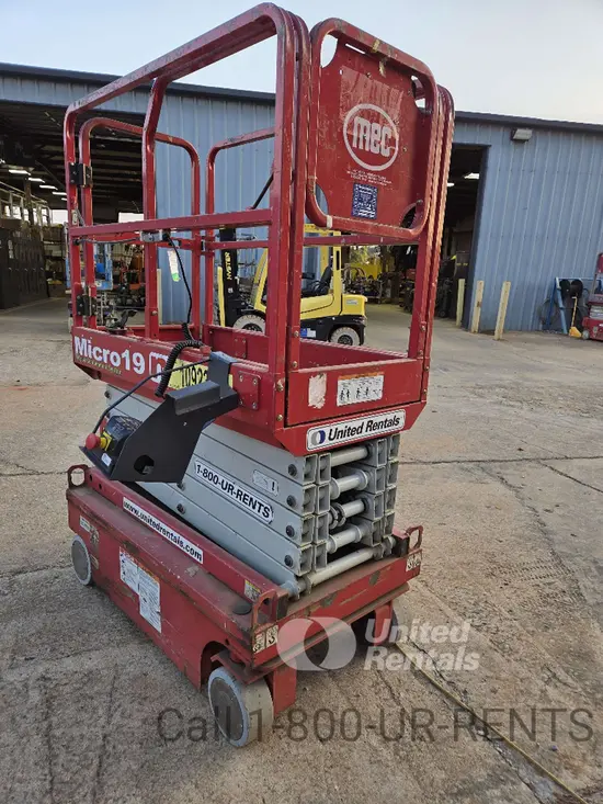 2019 MEC MICRO 19 Scissor Lift