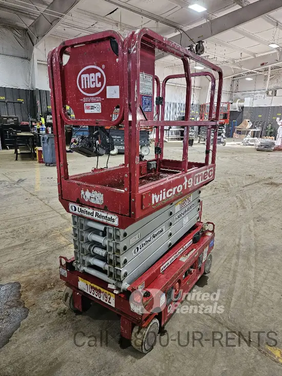 2019 MEC MICRO 19 Scissor Lift