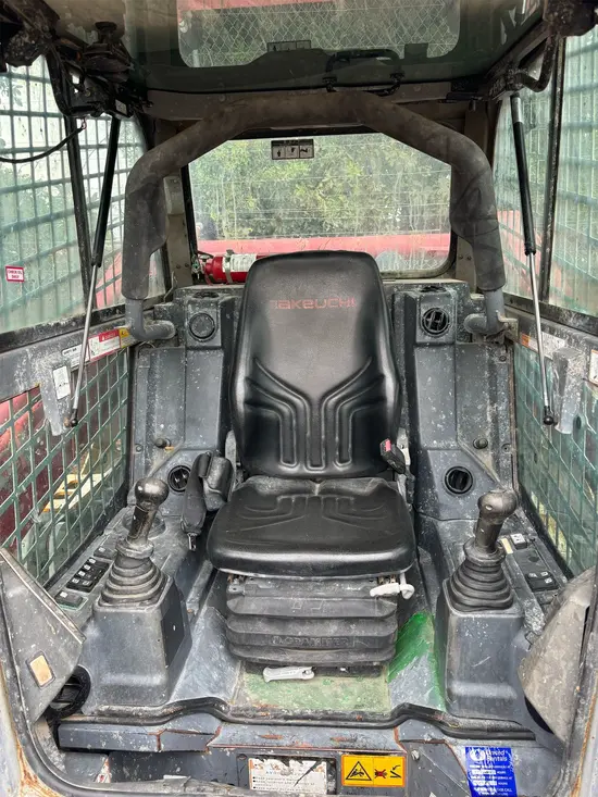 2018 Takeuchi TL12V2-CR Track Loader