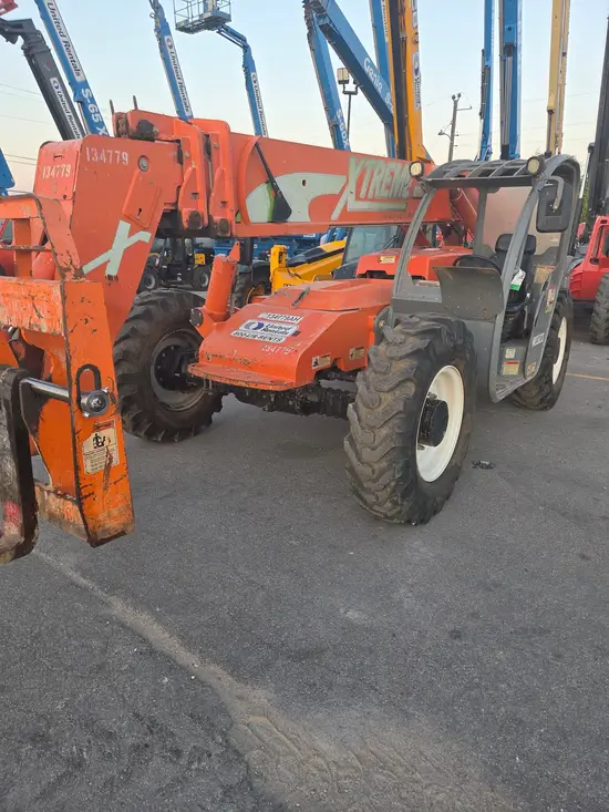 2013 XTREME XR842 Forklift