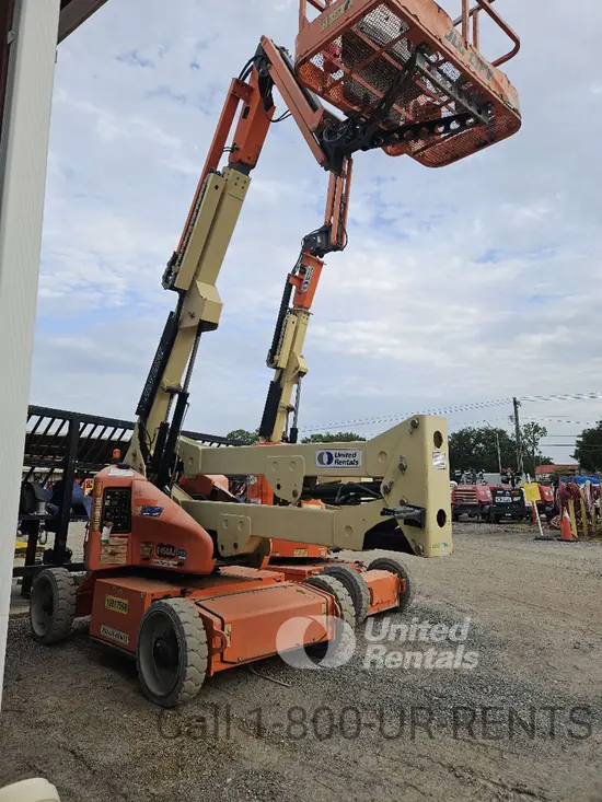 2018 JLG E450AJ Articulating Boom Lift