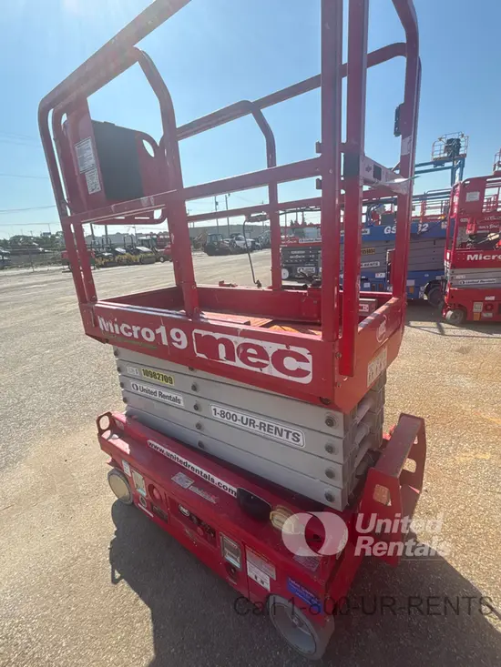 2019 MEC MICRO 19 Scissor Lift