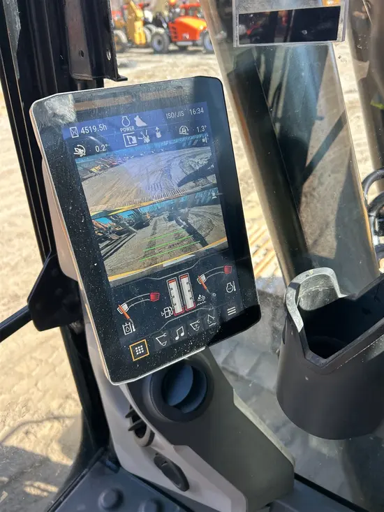 2018 CAT 320 Excavator