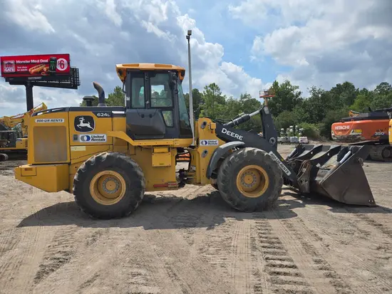 2021 John Deere 624L Wheel Loader