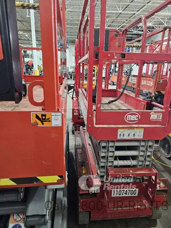 2020 MEC MICRO 19 Scissor Lift