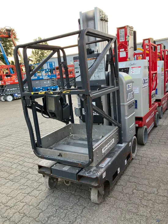 2018 JLG 20MVL Self-Propelled One-Person Lift