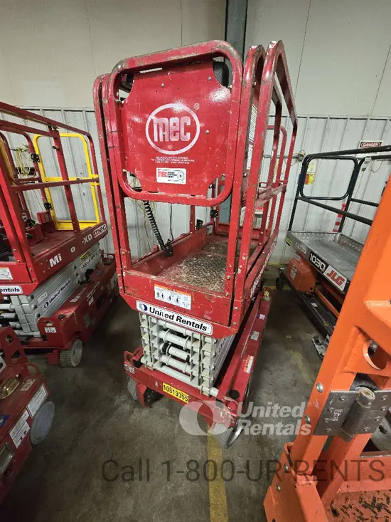 2018 MEC MICRO 19 Scissor Lift