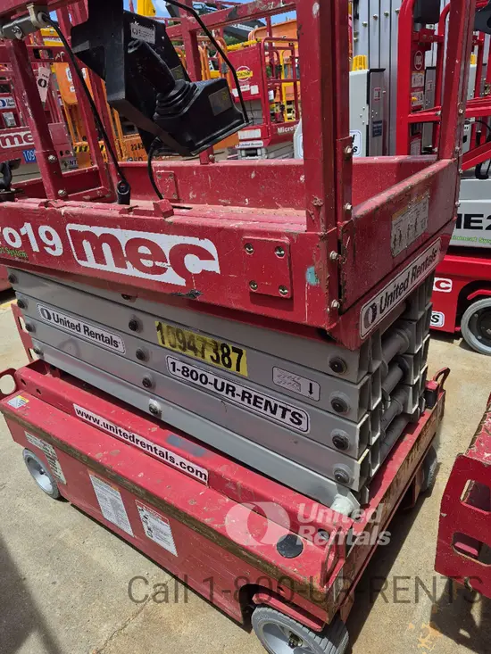 2019 MEC MICRO 19 Scissor Lift