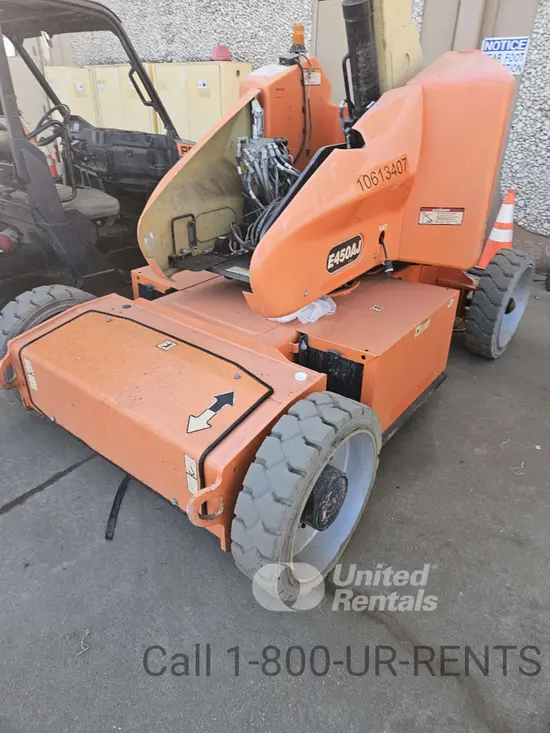 2017 JLG E450AJ Articulating Boom Lift
