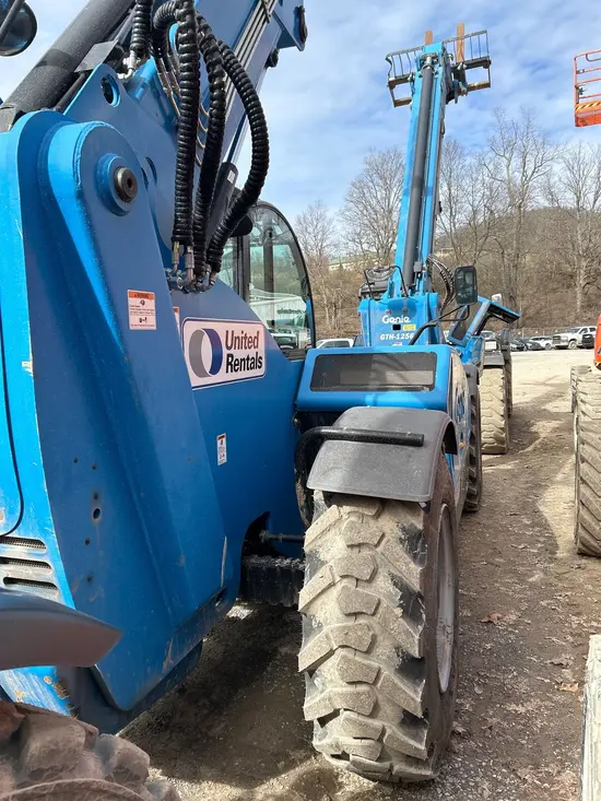 2018 Genie GTH-1256 Forklift