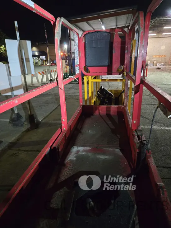 2019 MEC MICRO 19 Scissor Lift