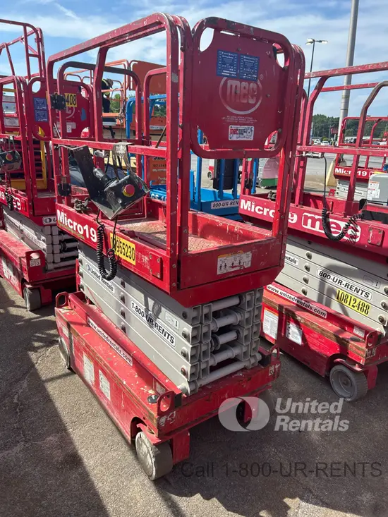 2019 MEC MICRO 19 Scissor Lift