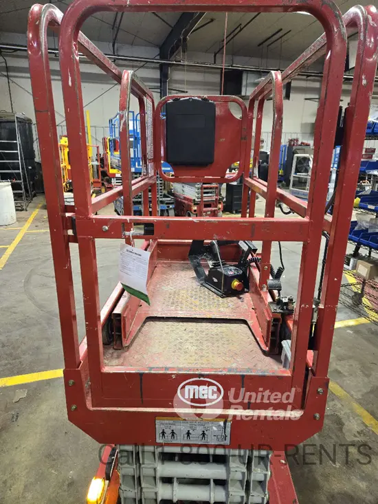 2019 MEC MICRO 19 Scissor Lift