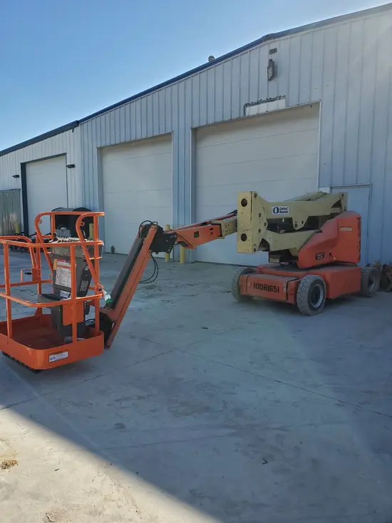 2012 JLG E400AJPN Articulating Boom Lift
