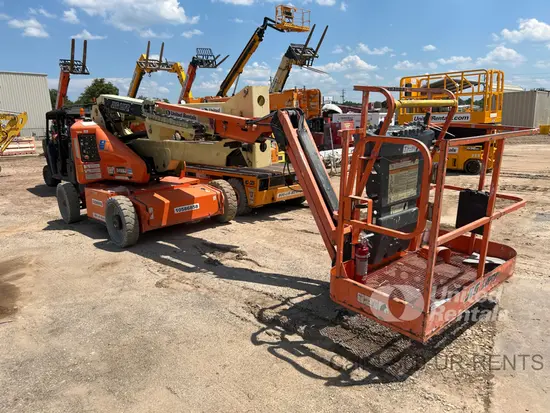 2017 JLG E450AJ Articulating Boom Lift