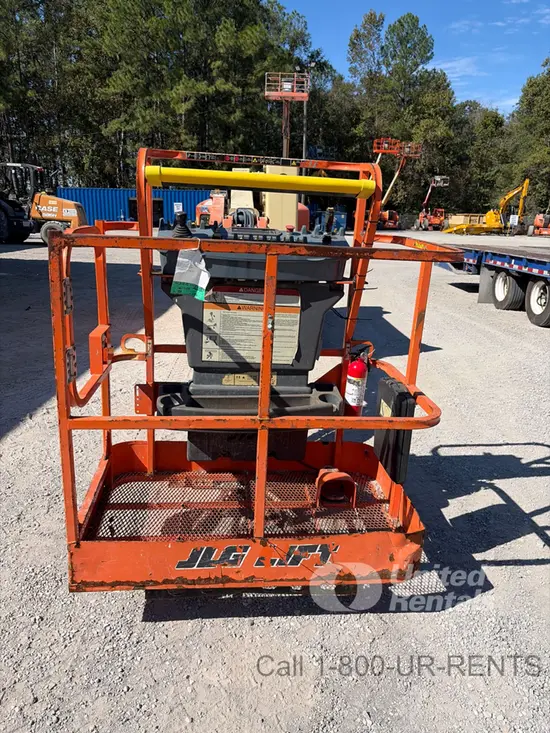 2017 JLG E400AJPN Articulating Boom Lift