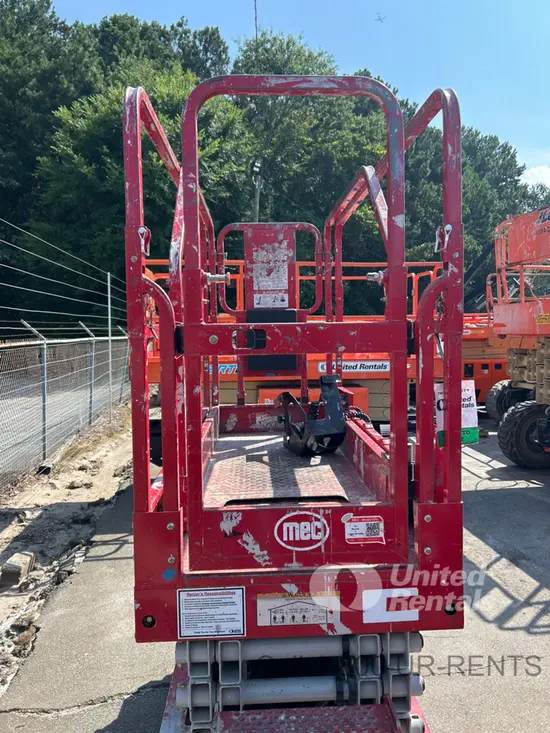 2020 MEC MICRO 26 Scissor Lift