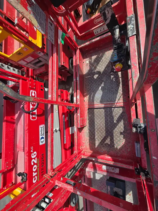 2018 MEC MICRO 19 Scissor Lift