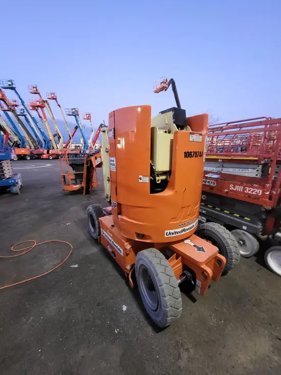 2017 JLG E300AJP Articulating Boom Lift