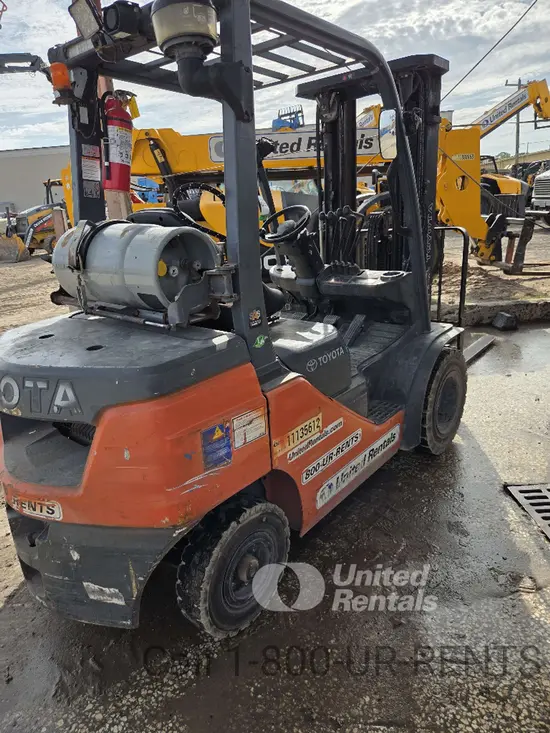 2020 Toyota 8FGU25 Warehouse Forklift
