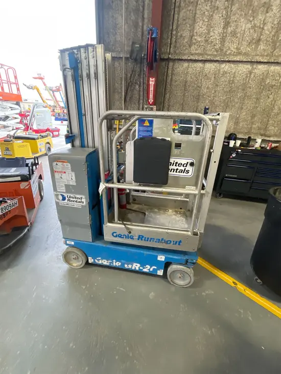 2018 Genie GR-20 Self-Propelled One-Person Lift