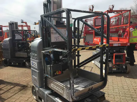 2013 JLG 20MVL Self-Propelled One-Person Lift