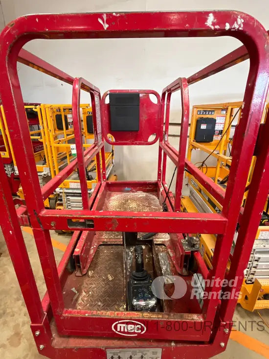 2018 MEC MICRO 19 Scissor Lift