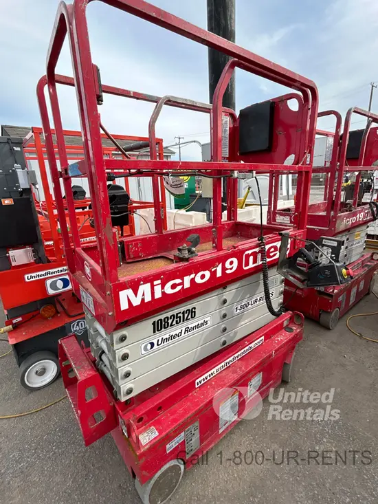 2018 MEC MICRO 19 Scissor Lift