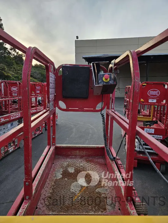 2018 MEC MICRO 19 Scissor Lift