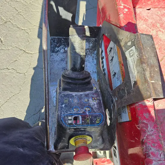 2019 MEC MICRO 19 Scissor Lift