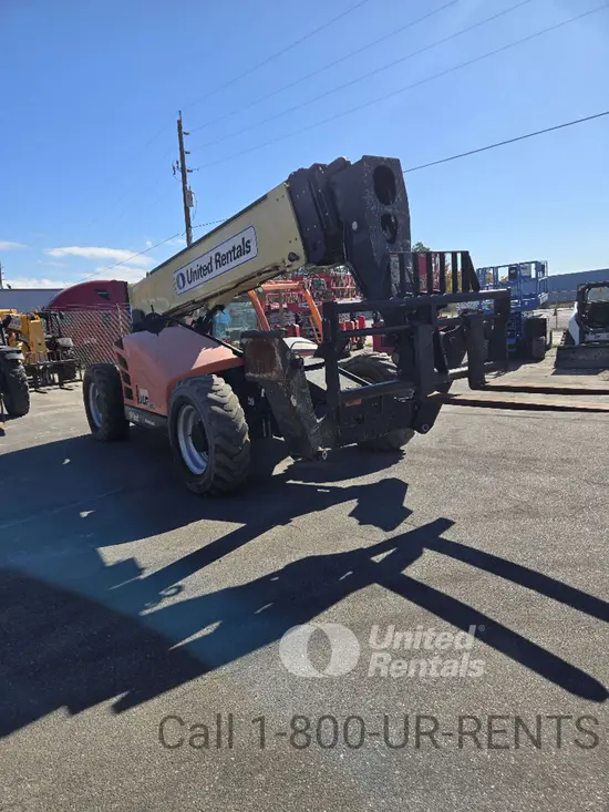 2018 JLG 1055 Forklift