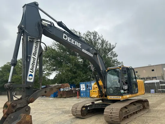 2019 John Deere 210G LC Excavator