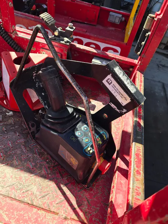 2018 MEC MICRO 19 Scissor Lift