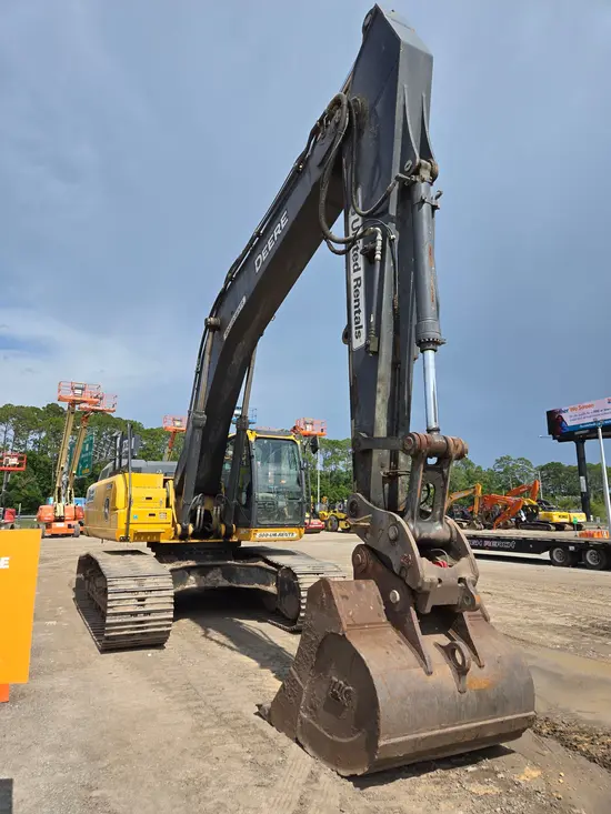 2021 John Deere 350G Excavator